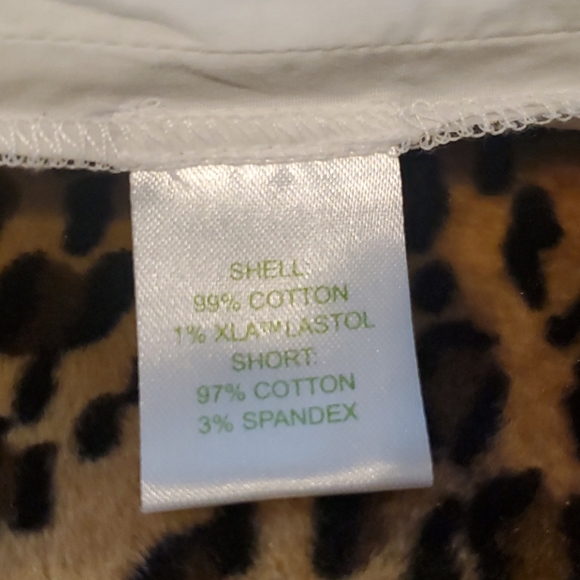 Lilly Pulitzer Retired Green With Pink Coral Skort Sz 4 - Picture 4 of 7